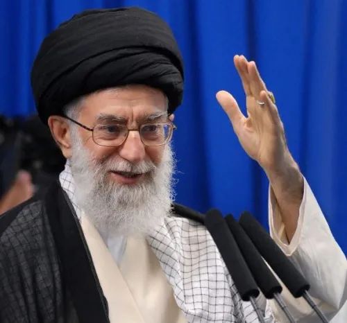 یاد و خاطره آیت‌الله سید علی خامنه‌ای گرامی باد-شبکه خبر جمهوری اسلامی ایران